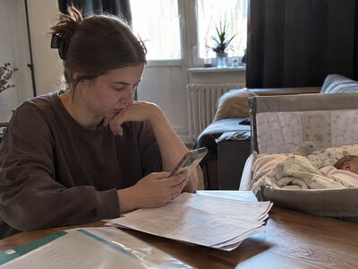 Допомога при народженні дитини у 2026 році: куди звертатися та які документи потрібні