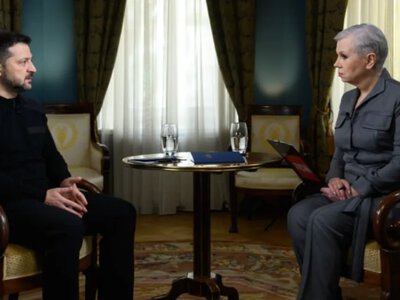 Зеленський припускає, що росіяни розміновуватимуть дороги в Олешках так, щоб люди йшли у бік РФ
