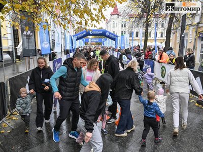 У Житомирі завершився Поліський напівмарафон — зібрали 100 тисяч гривень для ЗСУ