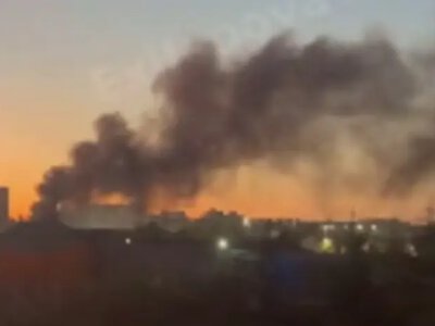 У російському Воронежі спалахнули пожежі після атаки дронів (відео)