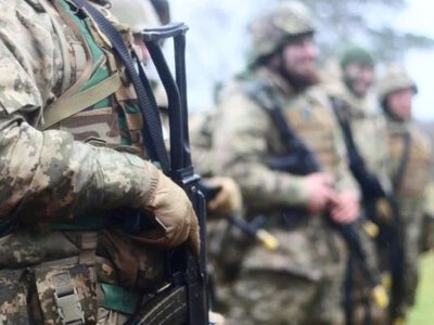 В Україні продовжили воєнний стан і мобілізацію