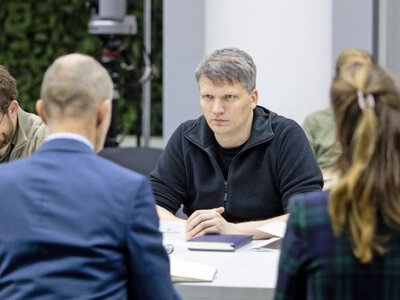 Представники Міноборони України та ЄС обговорили фінансування оборони, виробництво дронів і закупівлі