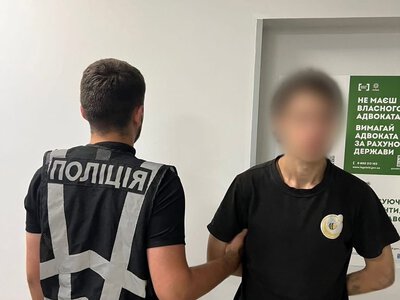 У Києві засудили розбійників за напад на зупинці