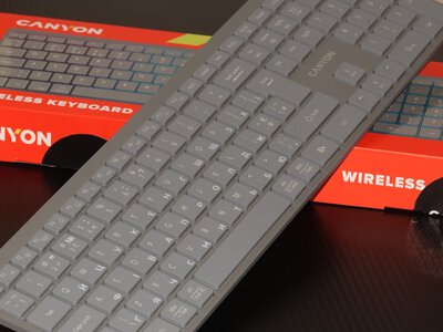 Canyon HKB-W11 – зручна бездротова клавіатура з RGB