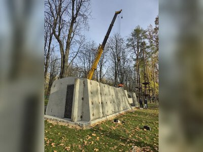 Чи повернуть свята? У Центральному парку Харкова ставлять укриття на 50 місць