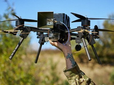 TAF Industries представила оновлений носій ретранслятора «Колібрі 13″ FR1»