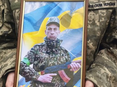 В Угневі попрощалися з полеглим захисником Володимиром Сусолом