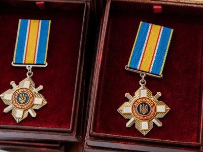 Президент відзначив державними нагородами 674 військових, 312 із них – посмертно