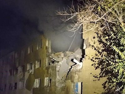 В Изюме, ночью, реактивным БпЛА в центре было разрушено админздание