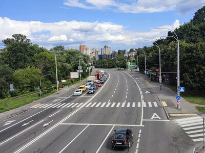 У Києві хочуть витратити 1,4 млн грн на проєкт ремонту переходу, поруч із яким уже є наземний