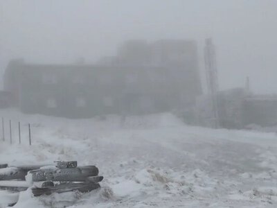 Карпати засипало снігом, на горі Піп Іван температура опустилася до -4°C