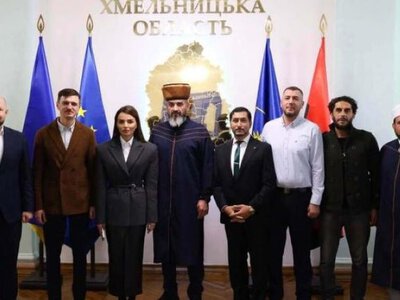  Делегація Духовного управління мусульман Криму та Арабської ради в Україні відвідала Хмельниччину: підписано угоди 