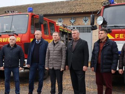 Літин та Лука-Мелешківська, що на Вінниччині, отримали пожежні авто від Карлсруе