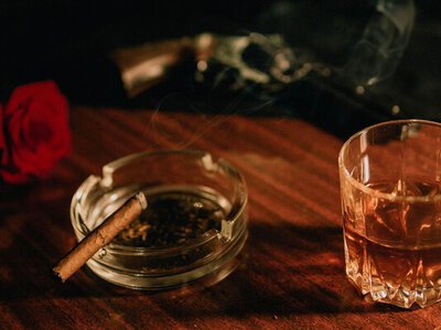 еАкциз на алкоголь і тютюн: Зеленський змінив дату запуску системи