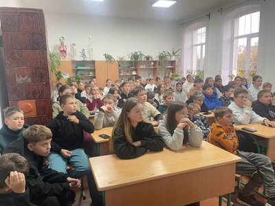 Школярам Спаського ліцею розповіли про відповідальне ставлення до довкілля на зустрічі з екореферентом УГКЦ