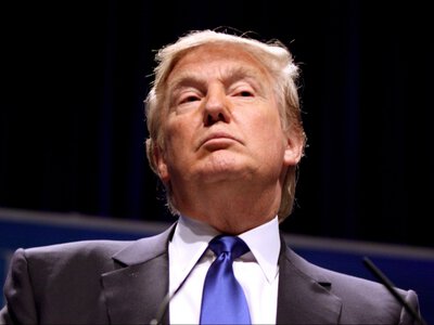 Новий удар по Трампу: демократи оприлюднили гучний звіт про Епштейна (Відео)