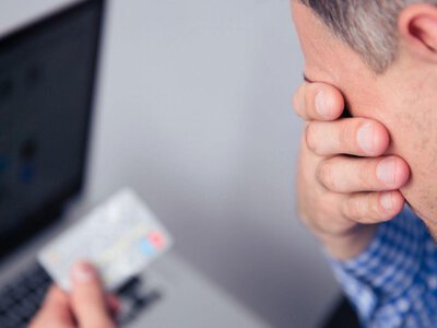 Обікрав клієнтів і втік за кордон: українському банкіру загрожує в'язниця