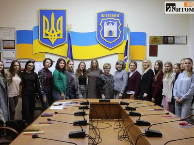 У Житомирі стартувала п’ята Школа лідерок: навчаються 23 учасниці