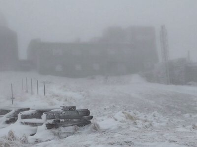 У Карпатах випав сніг, на горі Піп Іван температура опустилася до -4°