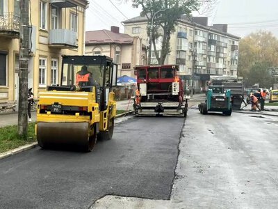 У Рівному достроково завершують ремонт вулиці Чорновола