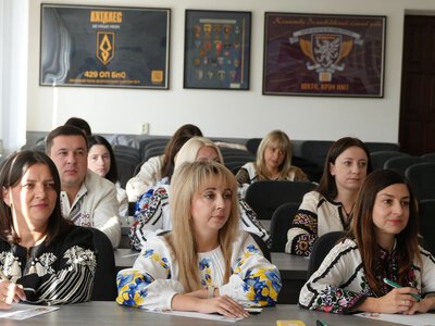 Ці слова у тексті Радіодиктанту могли викликати труднощі