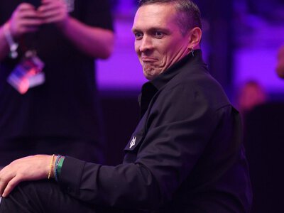 За прогнозами – до Усика: боксер повністю вгадав трійку Золотого м'яча
