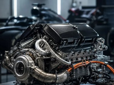FIA запропонувала гібридні V8 для Formula 1 у 2030 або 2031 році — BBC Sport