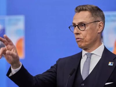 Стубб заявив, що дзвінок Путіну готували разом з Україною та США