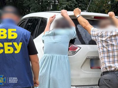 Двох київських адвокатів підозрюють у вимаганні грошей у виробника дронів
