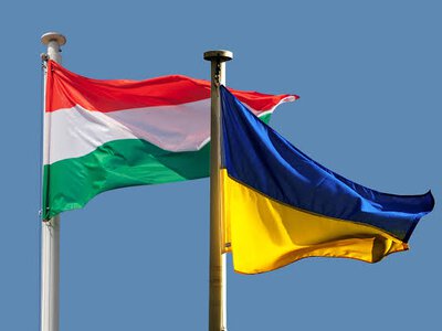 Угорщина продовжує блокувати відкриття кластерів для України