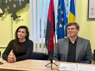 «Кава з міським головою»: очільник Калуської громади поспілкувався з активною молоддю