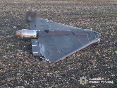 На Тернопільщині знову попереджають про небезпеку від уламків ракет і дронів: куди повідомляти про знахідки?