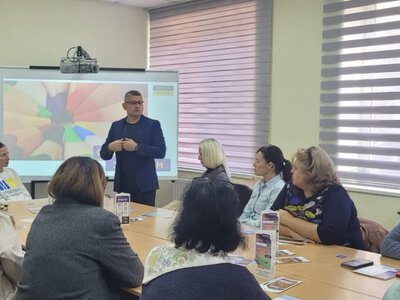 ​В Ужгороді відбувся міні-ярмарок вакансій від АТ «Ощадбанк»: шукачам роботи запропонували нові можливості