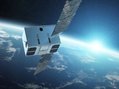 Українська компанія запустила перший супутник майбутньої незалежної мережі зв’язку