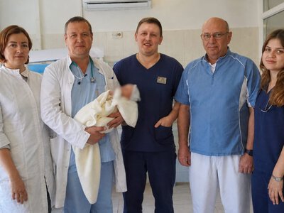 У дитячій лікарні на Закарпатті прооперували немовля з хворобою Гіршпрунга