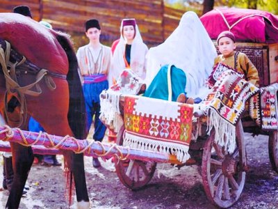 Україна представила кримськотатарську культуру на виставці в Кувейті