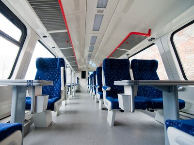 Поїзди до Львова затримуються майже на чотири години