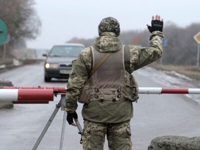 На виїзді з Донеччини затримали двох російських військових, які намагалися дістатися Києва під виглядом цивільних