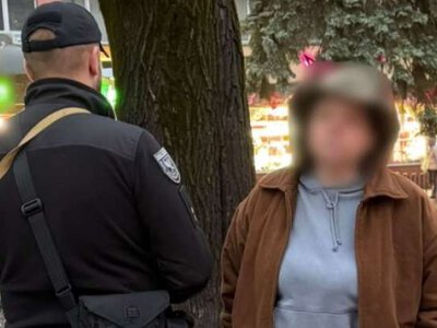 У Франківську затримали підозрювану у спаленні Державного прапора