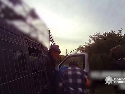  Із прифронтового села на Херсонщині евакуювали 87-річну жінку та її сина 