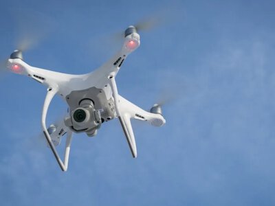 У Польщі біля залізниці неподалік кордону з рф виявили невідомий безпілотник