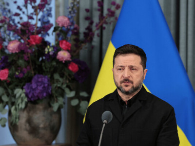 Зеленський: території можуть обговорювати лише лідери держав