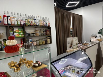 У Чорткові матір власниці кав’ярні підозрюють у побитті працівниці