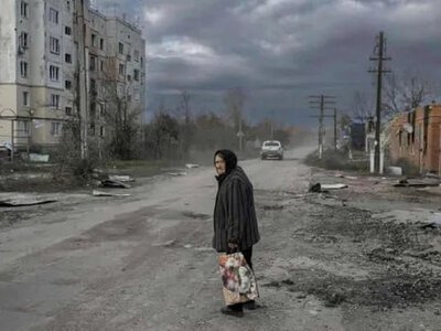 Евакуйовані з Олешок розповіли, як окупанти відбирали їжу та били людей
