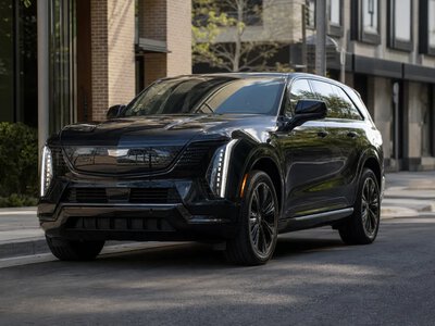 Cadillac Escalade IQ заявляє запас ходу до 740 км на одному заряді