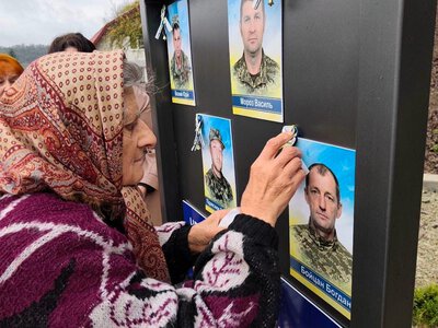 У Семенівці відкрили Алею Героїв та Алею віри і надії: одна – про пам’ять, інша – про очікування