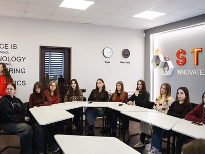 Цифрова трансформація бізнес-процесів у ЗУНУ