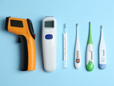 Який градусник краще купити для домашньої аптечки: лікарка пояснила нюанси
