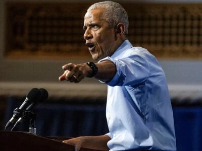 «Схиляє коліна перед Путіним»: Барак Обама розкритикував Трампа