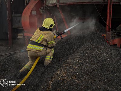На Вінниччині сталася пожежа у зерносушарці